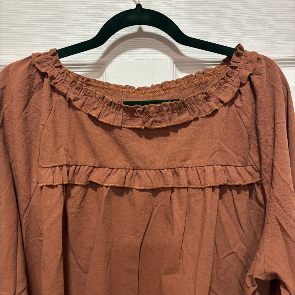 NWOT Women's Ruffled Brown Top - Picture 4 of 11